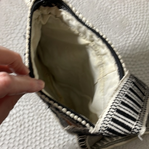 Vintage Woven embroidered purse - Picture 5 of 6